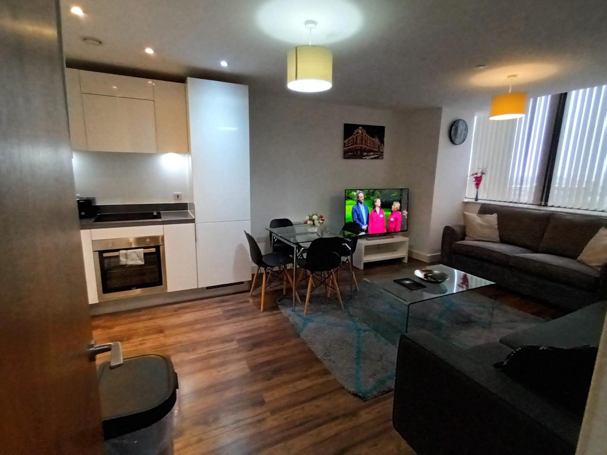 Kcs Broad Street Apartment Birmingham Buitenkant foto